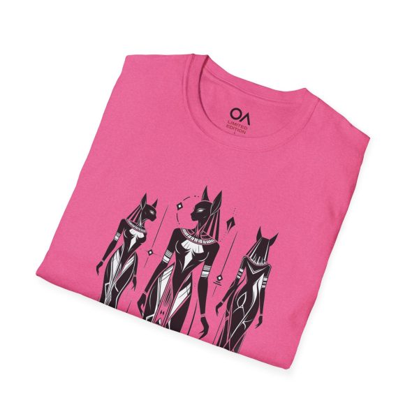Stylish Graphic T-Shirt, Trendy Fashion Tee, Gift for Art Lovers, Unisex Apparel, Unique Daily Style - Görsel 225