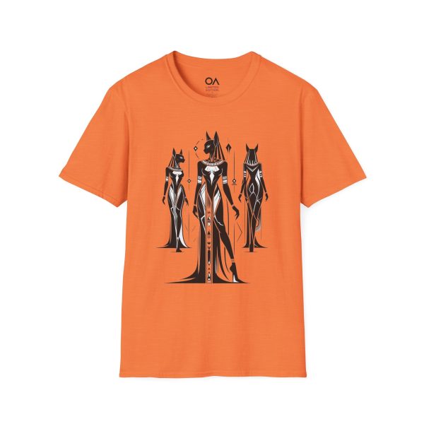 Stylish Graphic T-Shirt, Trendy Fashion Tee, Gift for Art Lovers, Unisex Apparel, Unique Daily Style - Görsel 2