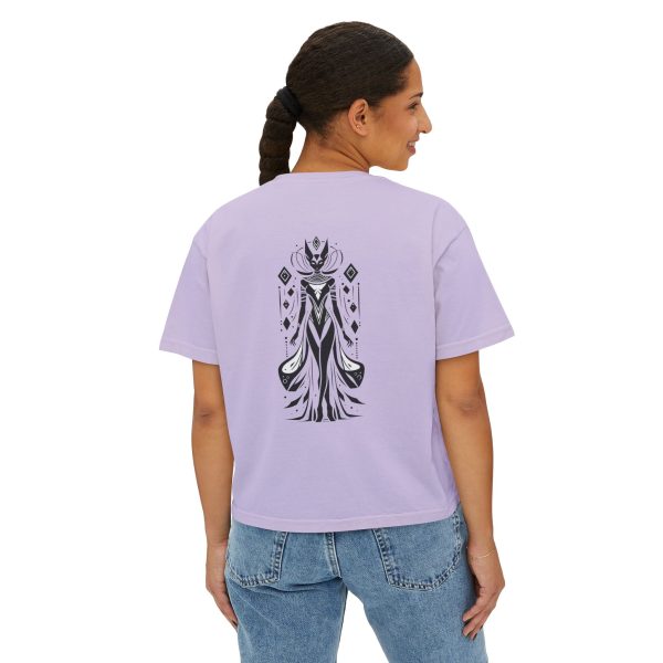 Stylish Women's Boxy Tee with Artistic Print, Casual Top, Fashionable T-Shirt, Unique Graphic Tee, Trendy Summer Wear - Görsel 30