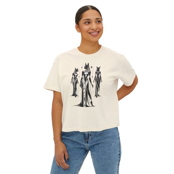 Stylish Women's Boxy Tee with Artistic Print, Casual Top, Fashionable T-Shirt, Unique Graphic Tee, Trendy Summer Wear - Görsel 9