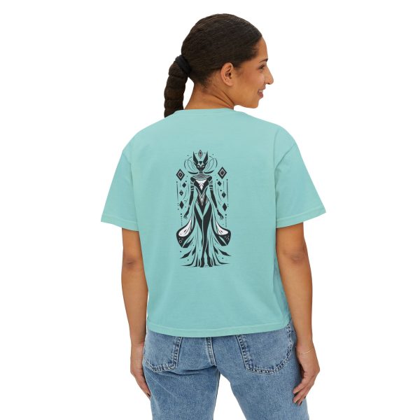 Stylish Women's Boxy Tee with Artistic Print, Casual Top, Fashionable T-Shirt, Unique Graphic Tee, Trendy Summer Wear - Görsel 24