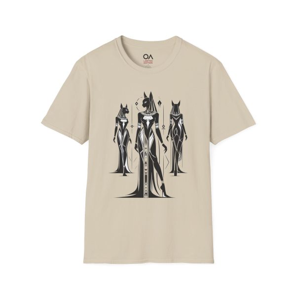 Stylish Graphic T-Shirt, Trendy Fashion Tee, Gift for Art Lovers, Unisex Apparel, Unique Daily Style - Görsel 5